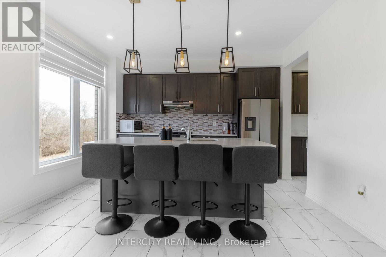 19 Queenpost Drive, Brampton (Credit Valley), Ontario  L6X 0B2 - Photo 15 - W12150471