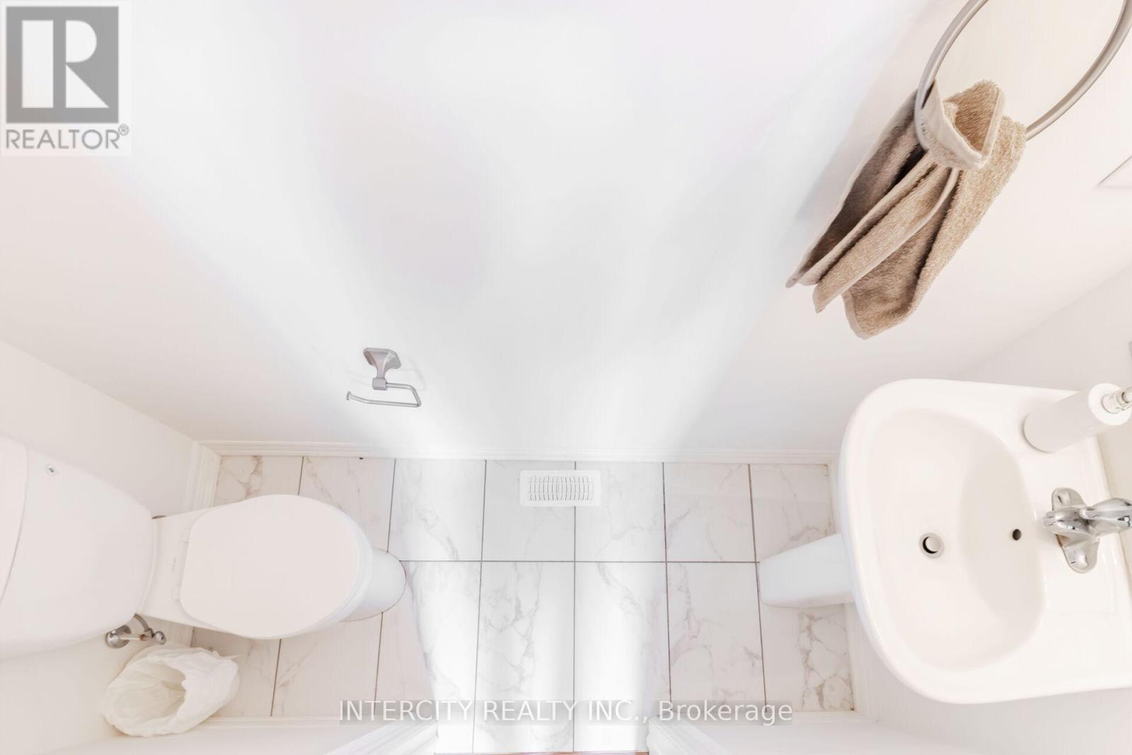 19 Queenpost Drive, Brampton (Credit Valley), Ontario  L6X 0B2 - Photo 28 - W12150471