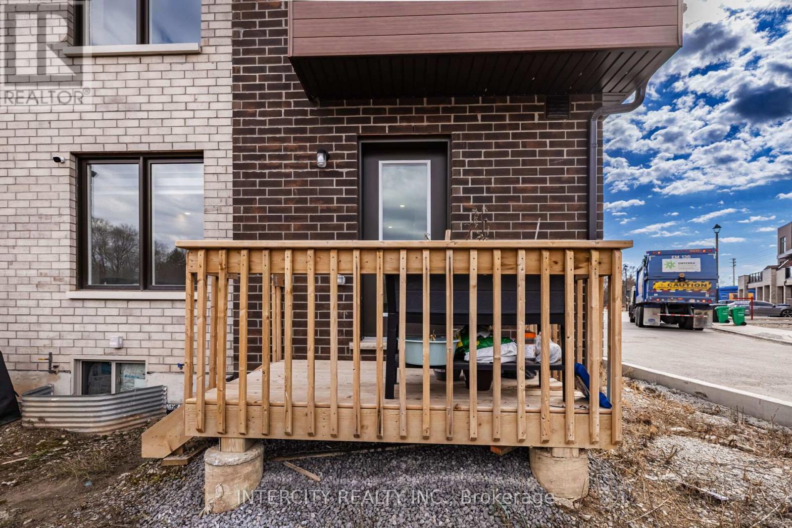 19 Queenpost Drive, Brampton, Ontario  L6X 0B2 - Photo 50 - W12150471