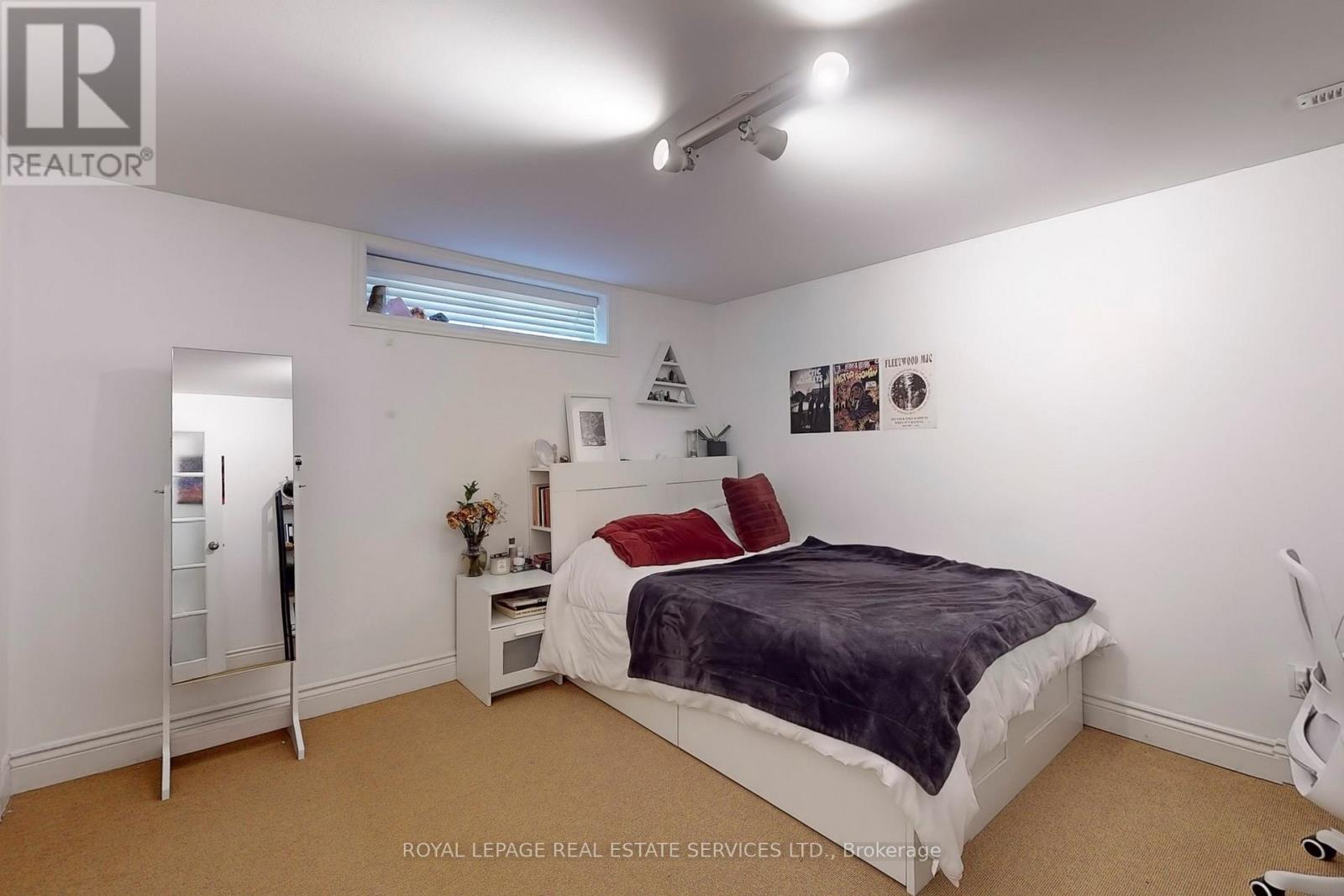 448 Southland Crescent, Oakville, Ontario  L6L 3N8 - Photo 23 - W12150491