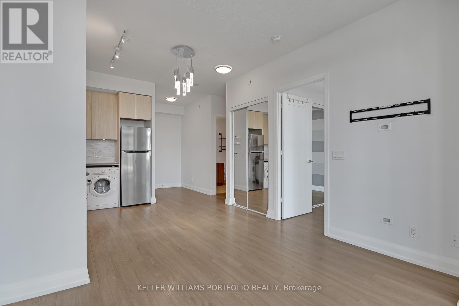 1206 - 56 Annie Craig Drive, Toronto, Ontario  M8V 0C5 - Photo 11 - W12150543
