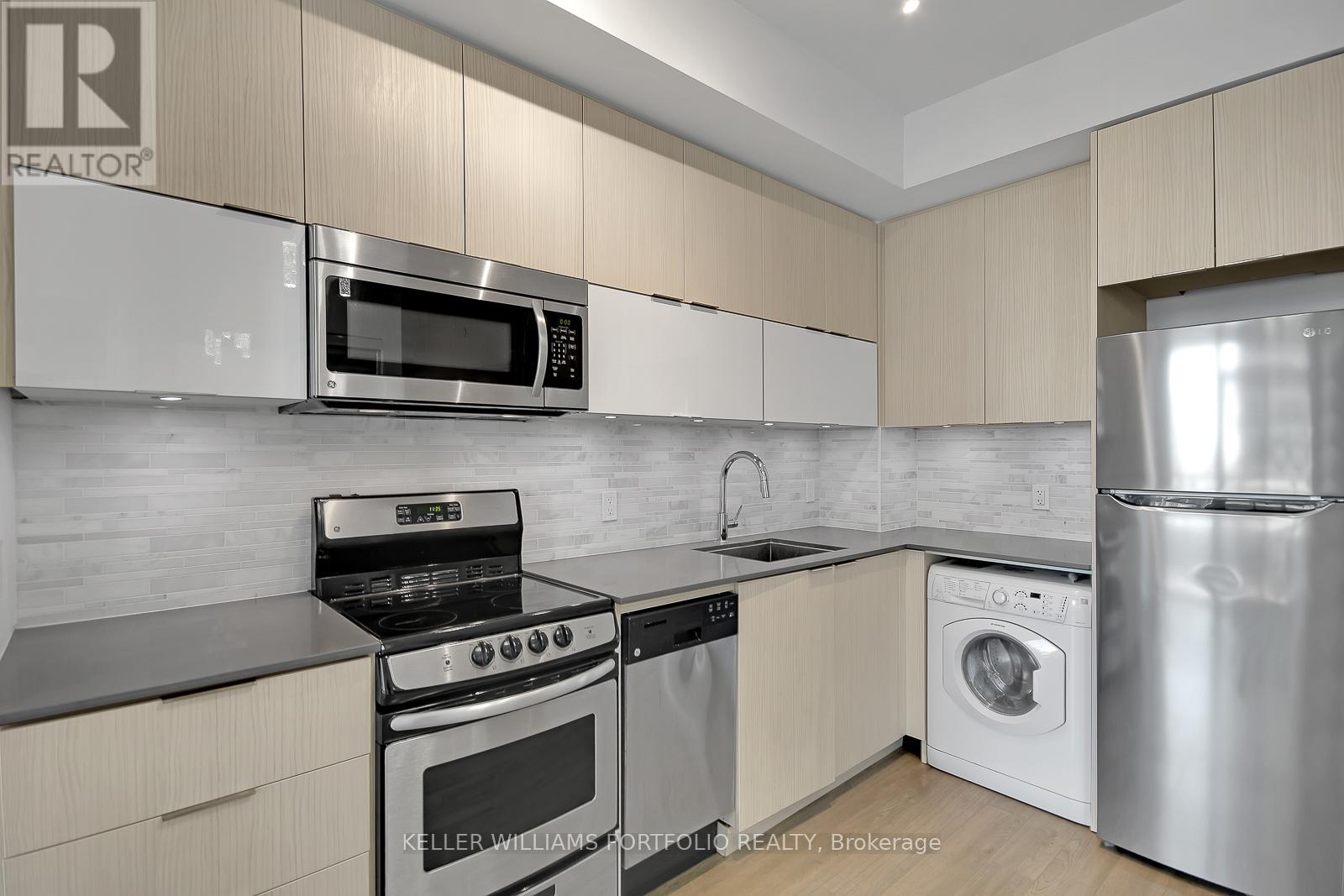 1206 - 56 Annie Craig Drive, Toronto, Ontario  M8V 0C5 - Photo 8 - W12150543