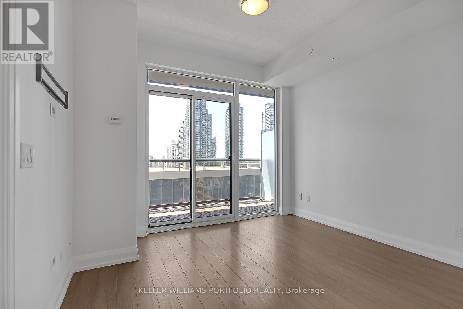 1206 - 56 Annie Craig Drive, Toronto, Ontario  M8V 0C5 - Photo 9 - W12150543