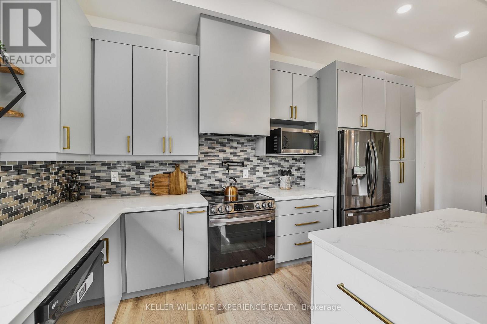 7028 Pine Plains Road, Adjala-Tosorontio, Ontario  L0M 1J0 - Photo 13 - N12137501