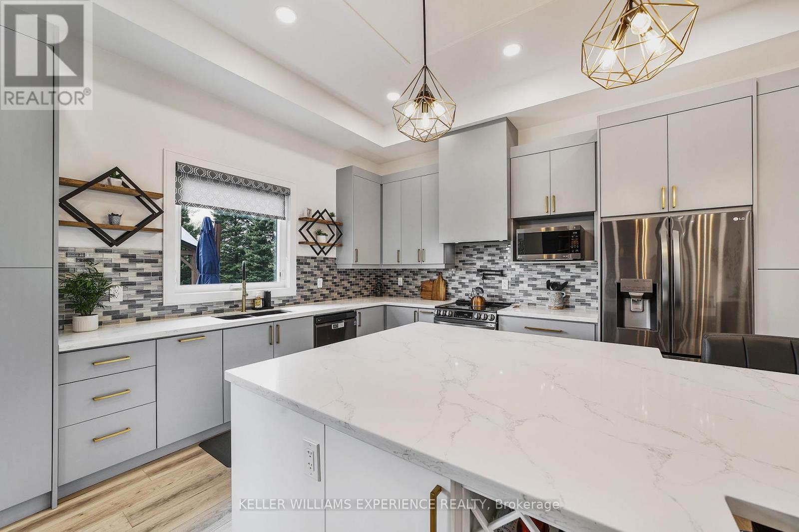 7028 Pine Plains Road, Adjala-Tosorontio, Ontario  L0M 1J0 - Photo 14 - N12137501