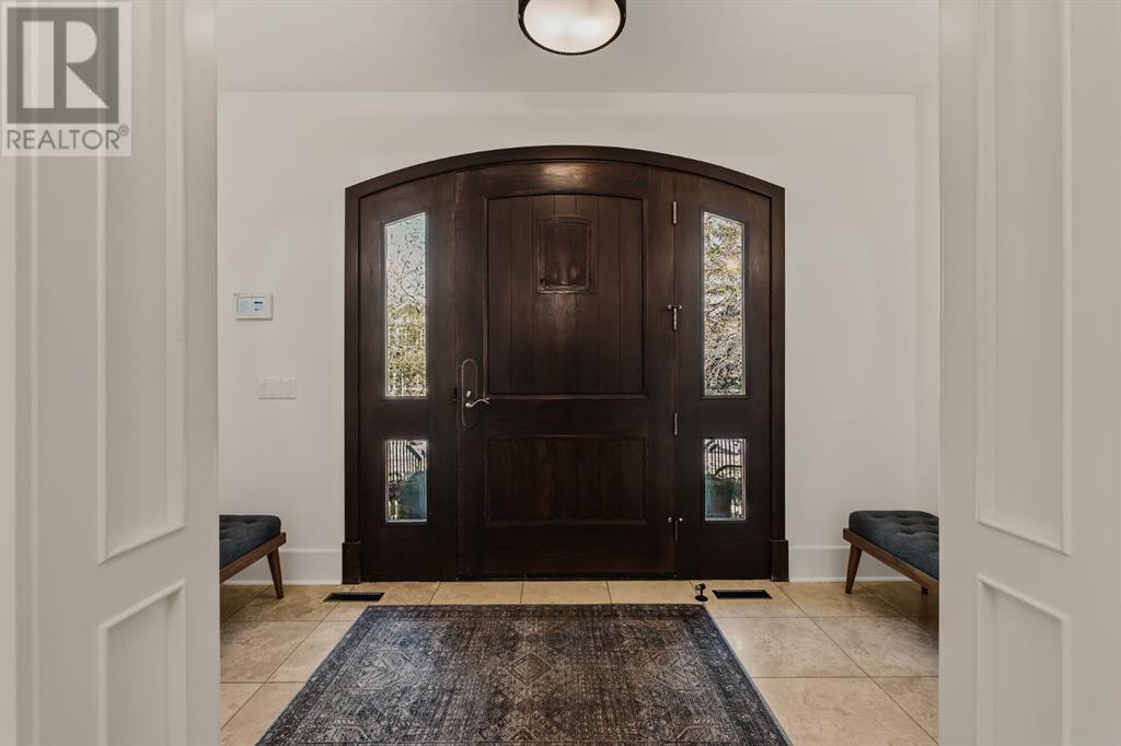 Property at 3025 3 Street SW image 4