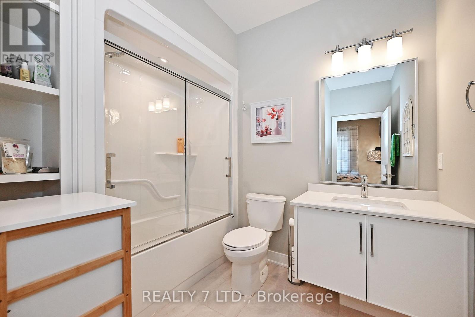 544 Old Course Trail, Welland, Ontario  L3B 0L8 - Photo 28 - X12150419