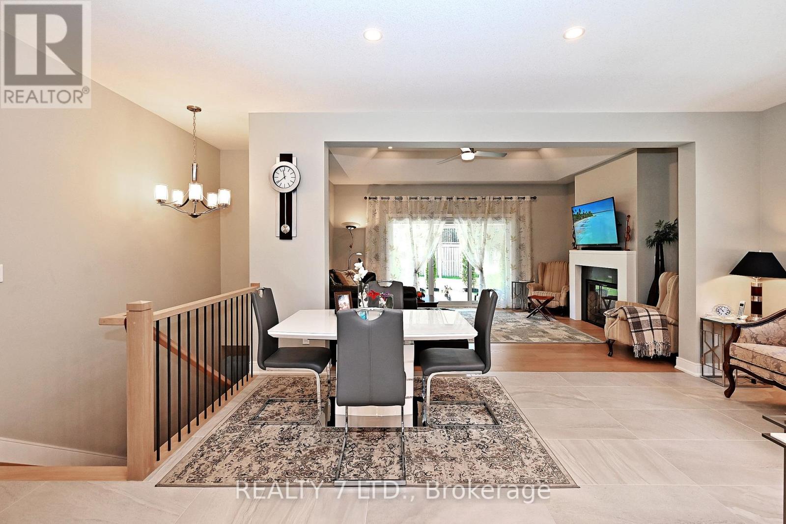 544 Old Course Trail, Welland, Ontario  L3B 0L8 - Photo 8 - X12150419