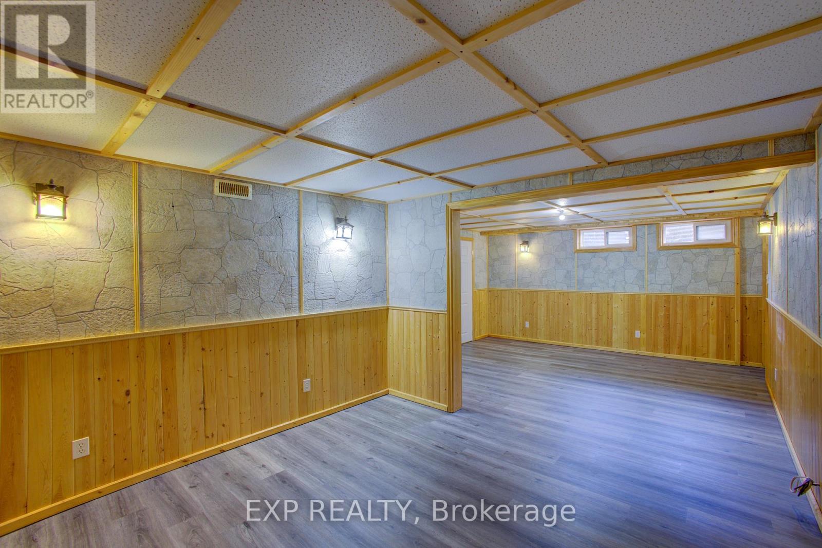 109 Mcgivern Street, Mapleton, Ontario  N0G 2K0 - Photo 23 - X12150445