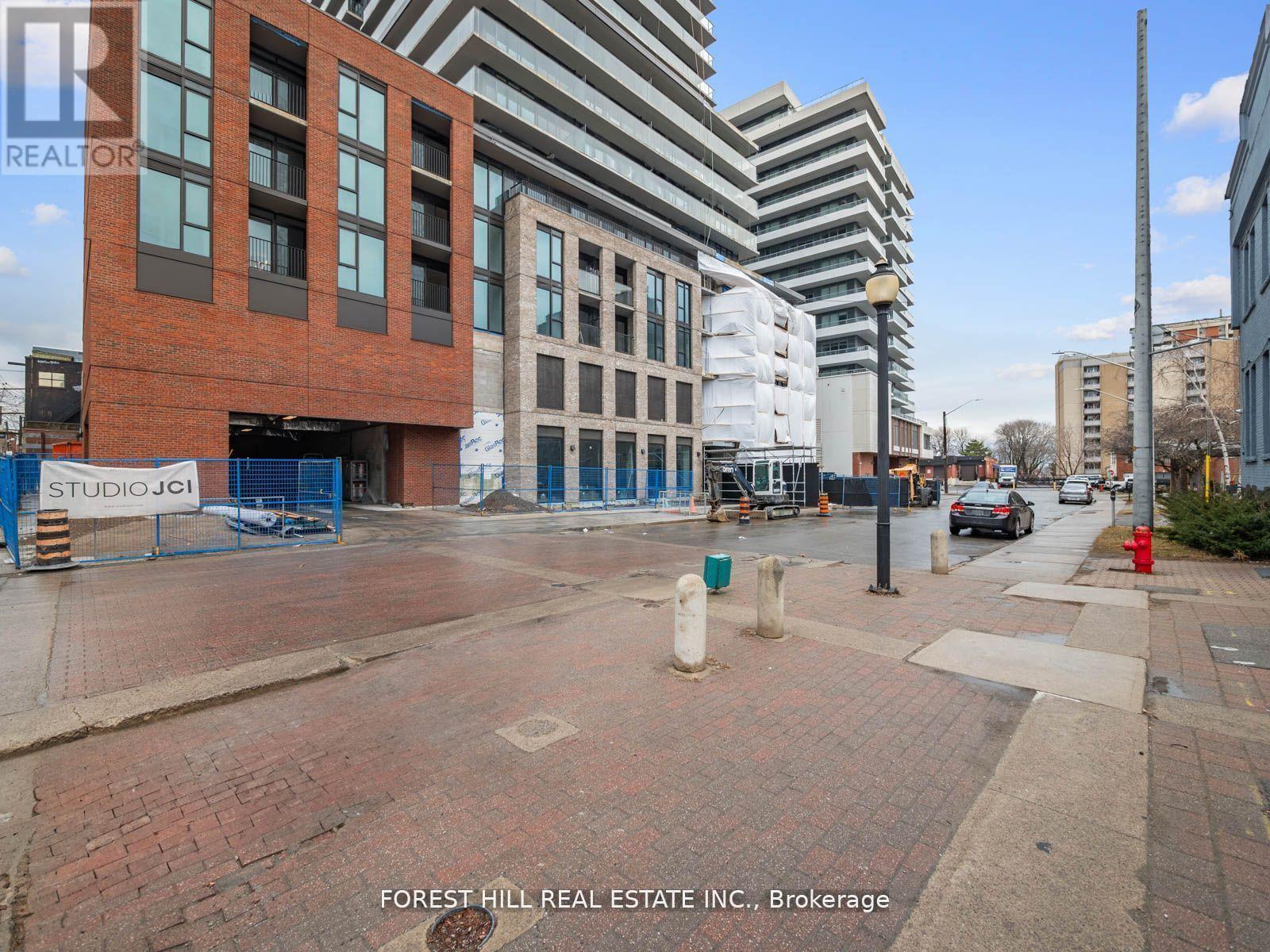 307 - 1 Jarvis Street, Hamilton, Ontario  L8R 3J2 - Photo 2 - X12150499