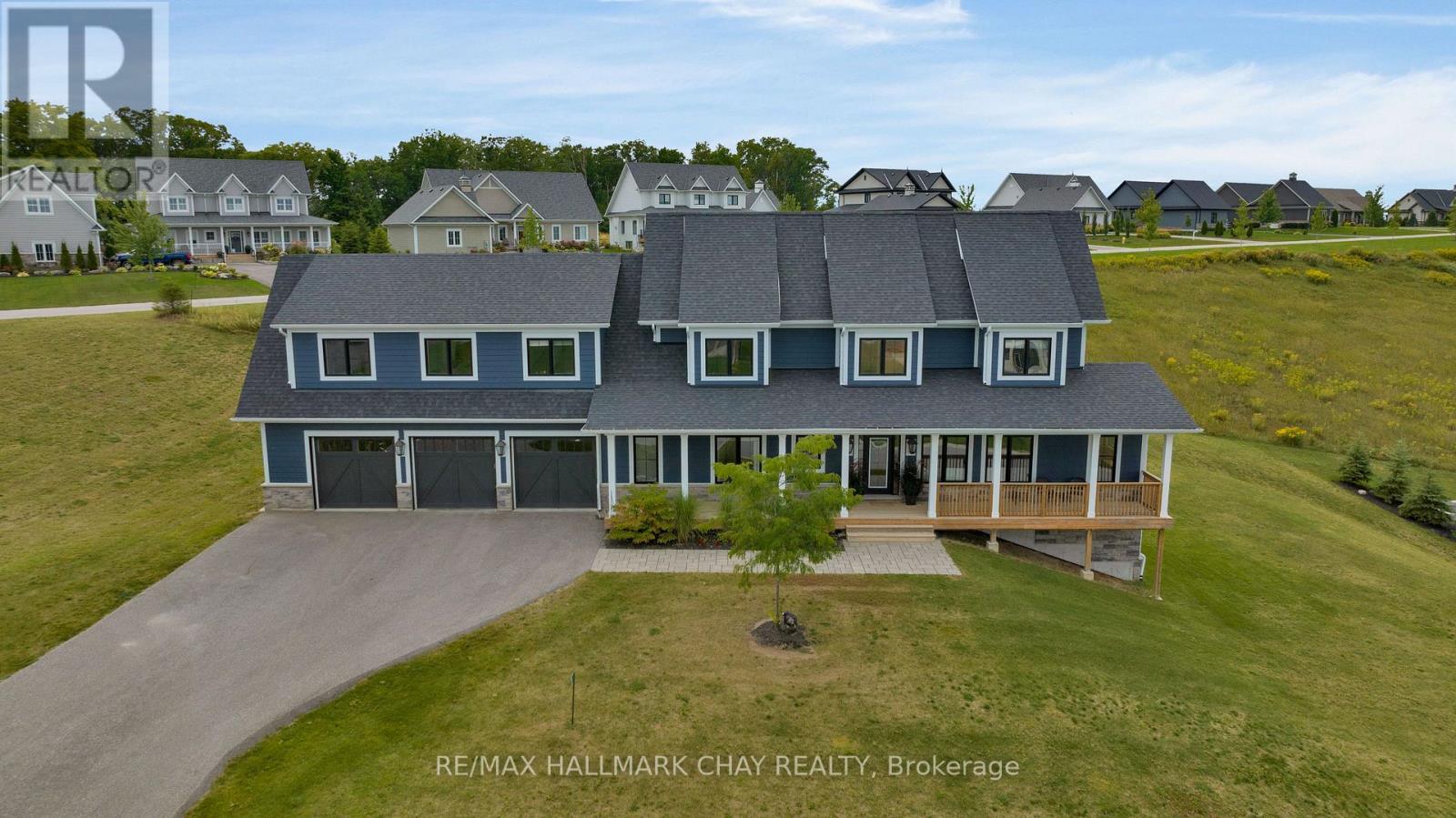 Property at 28 THOROUGHBRED DRIVE image 1