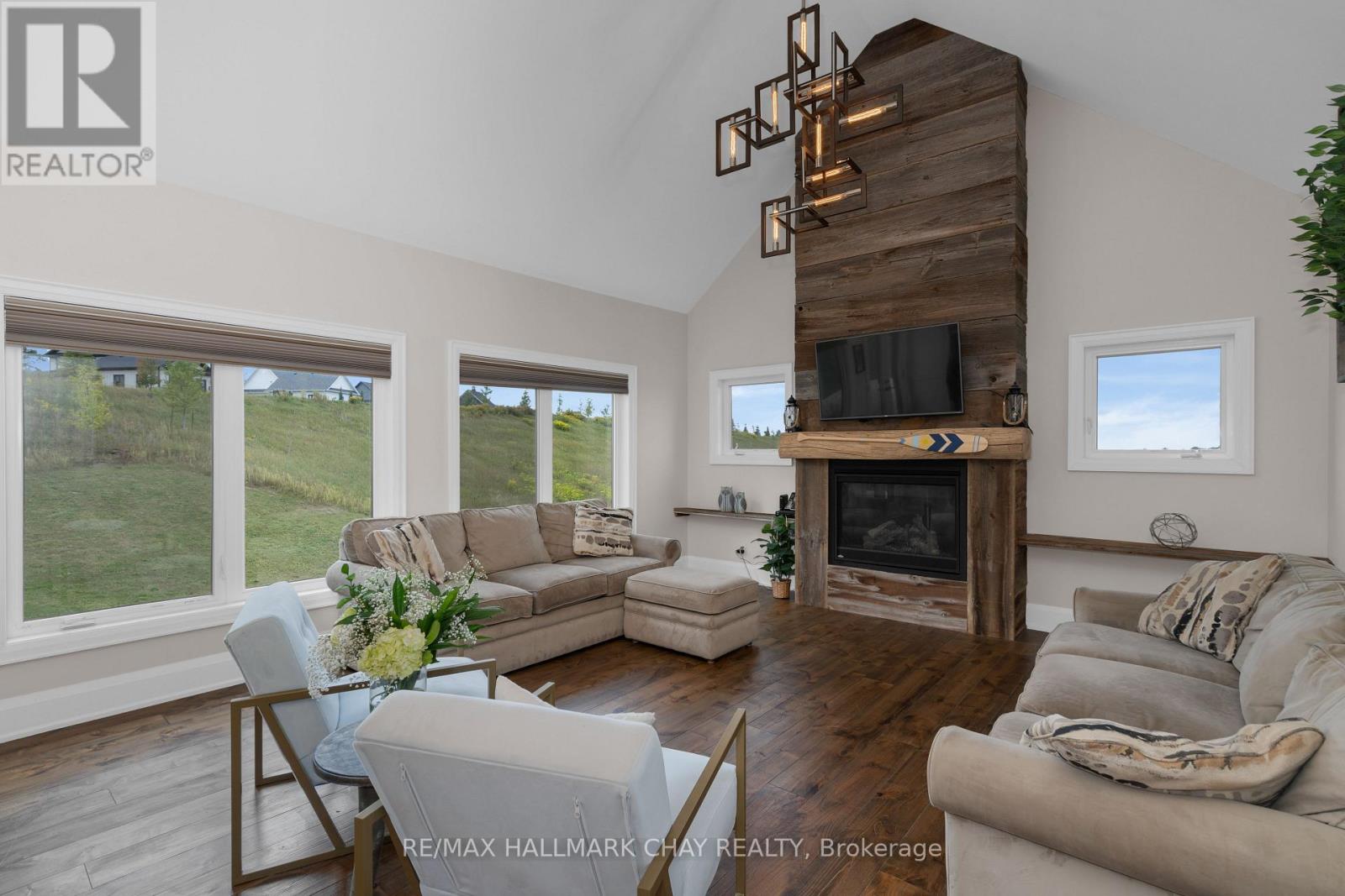 28 Thoroughbred Drive, Oro-Medonte, Ontario  L0K 1E0 - Photo 11 - S11975303