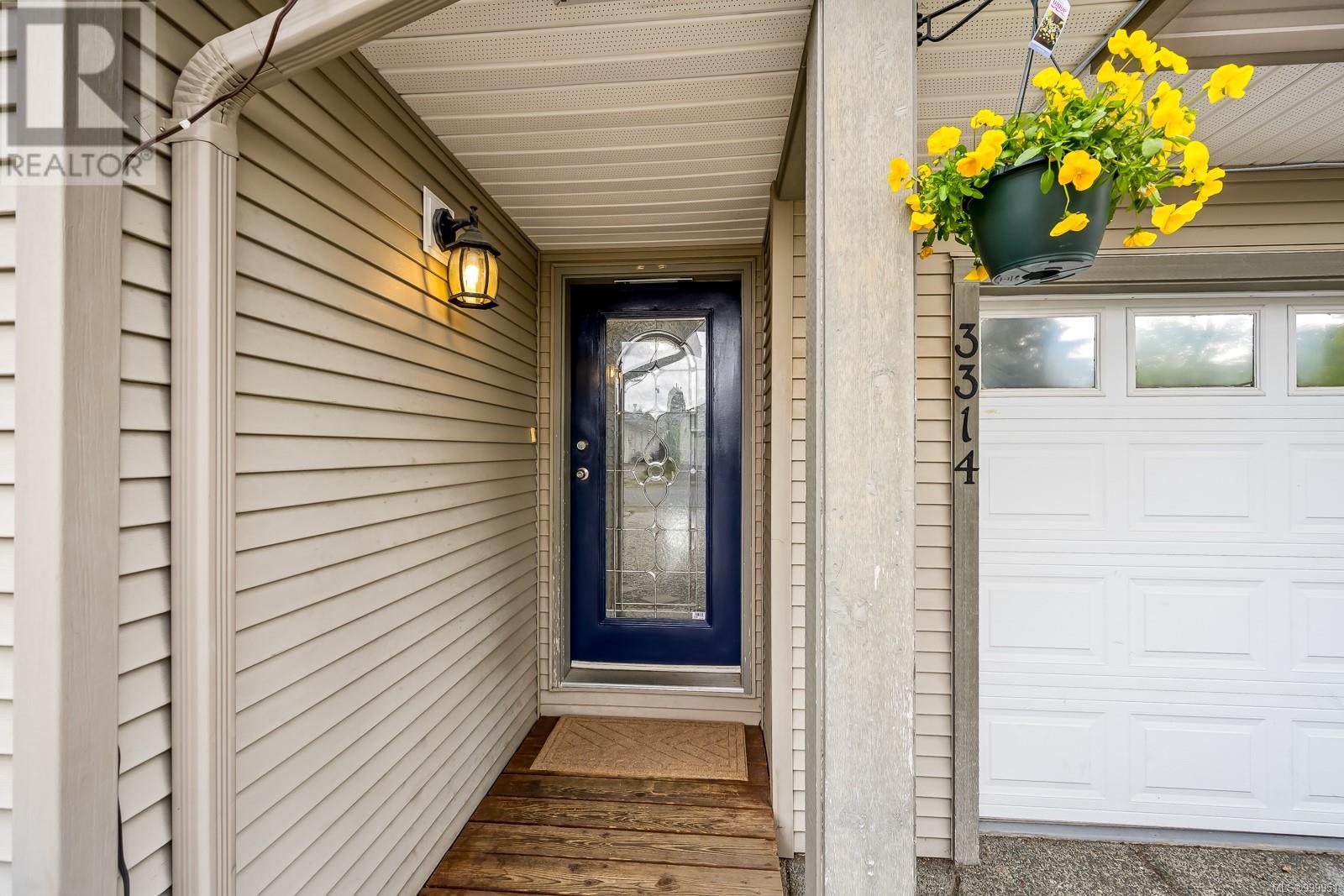 3314 Eighth St, Cumberland, British Columbia  V0R 1S0 - Photo 44 - 999951
