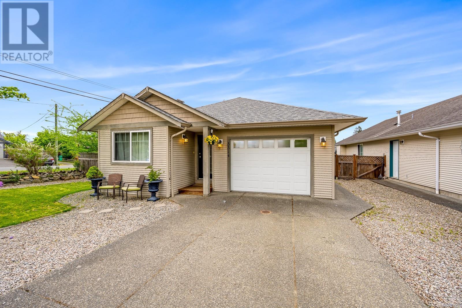 3314 Eighth St, Cumberland, British Columbia  V0R 1S0 - Photo 45 - 999951