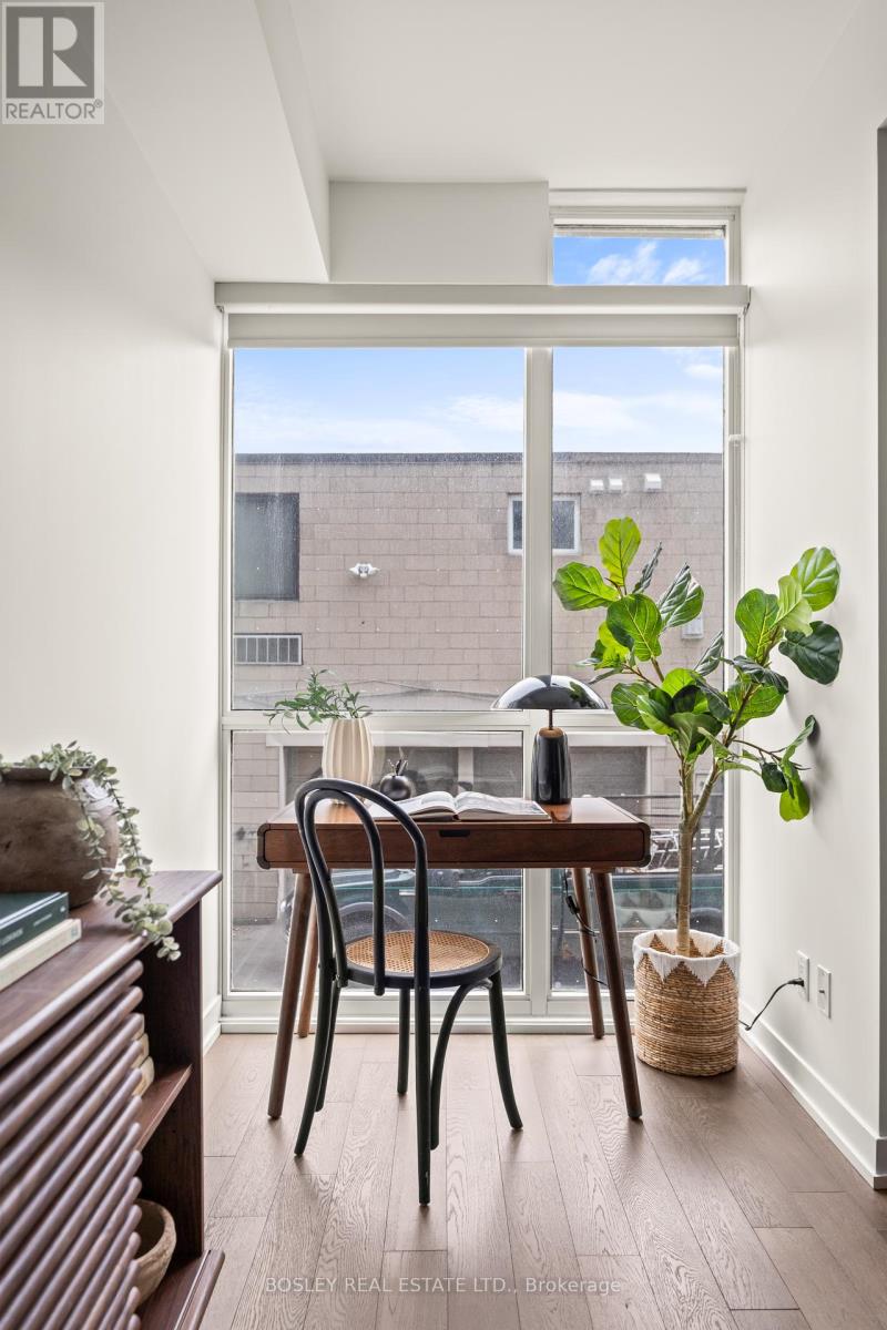 205 - 36 Howard Park Avenue, Toronto, Ontario  M6R 0A5 - Photo 17 - W12133049