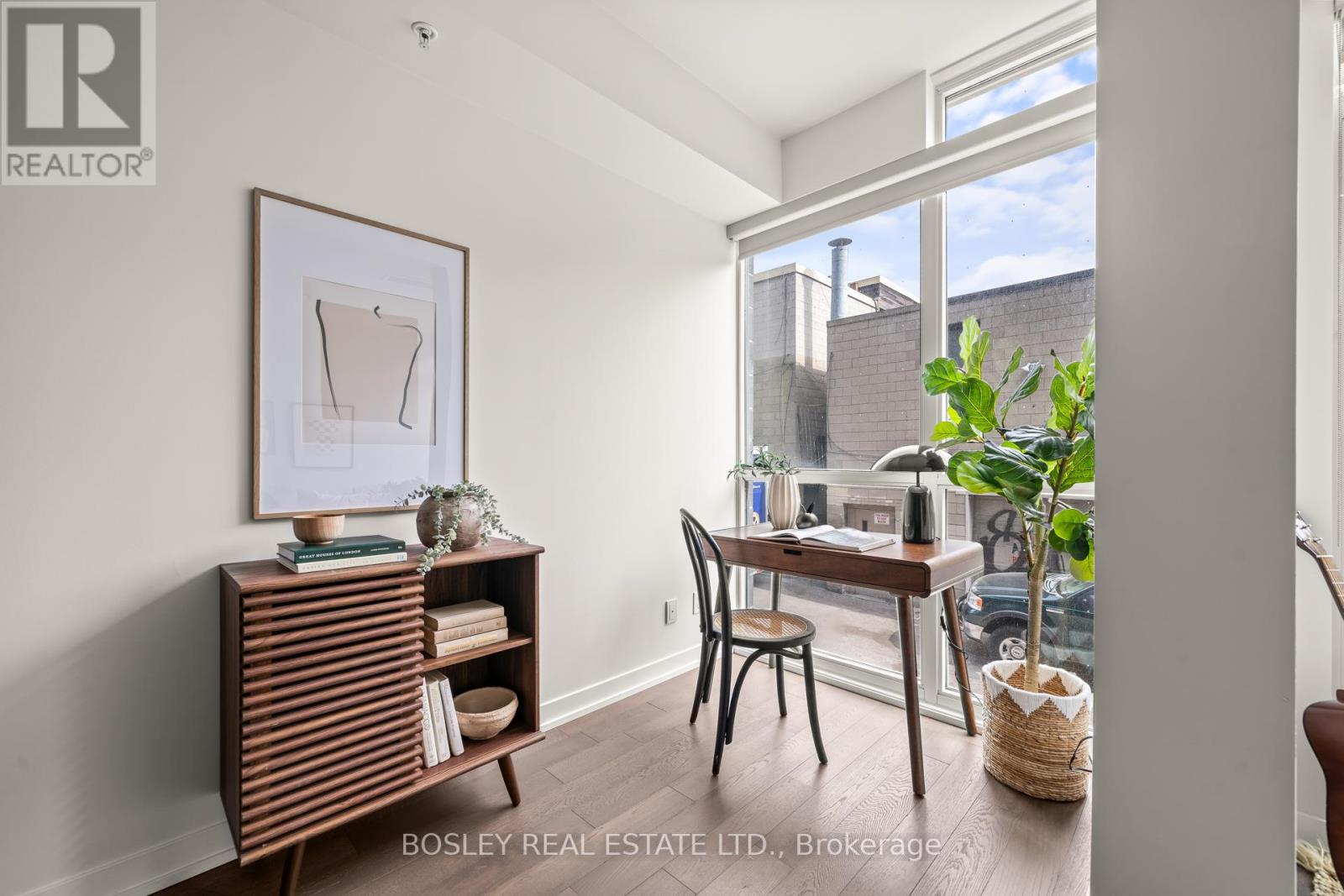 205 - 36 Howard Park Avenue, Toronto, Ontario  M6R 0A5 - Photo 13 - W12133049