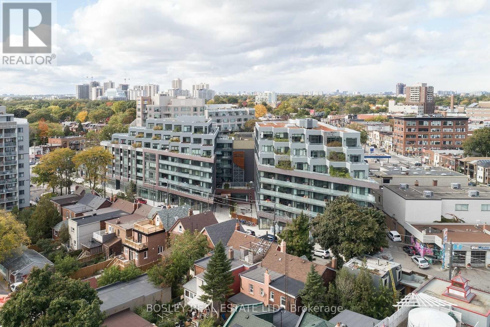 205 - 36 Howard Park Avenue, Toronto, Ontario  M6R 0A5 - Photo 1 - W12133049