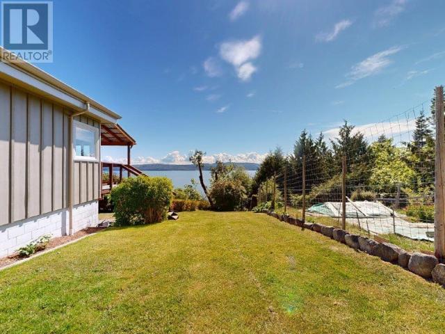 7457 Highway 101, Powell River, British Columbia   - Photo 35 - 18973
