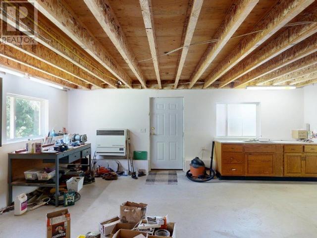 7457 Highway 101, Powell River, British Columbia   - Photo 27 - 18973