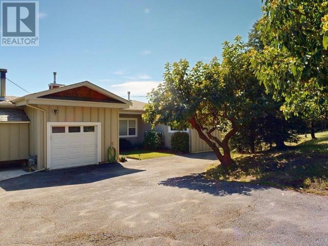 Property at 7457 HIGHWAY 101 image 4