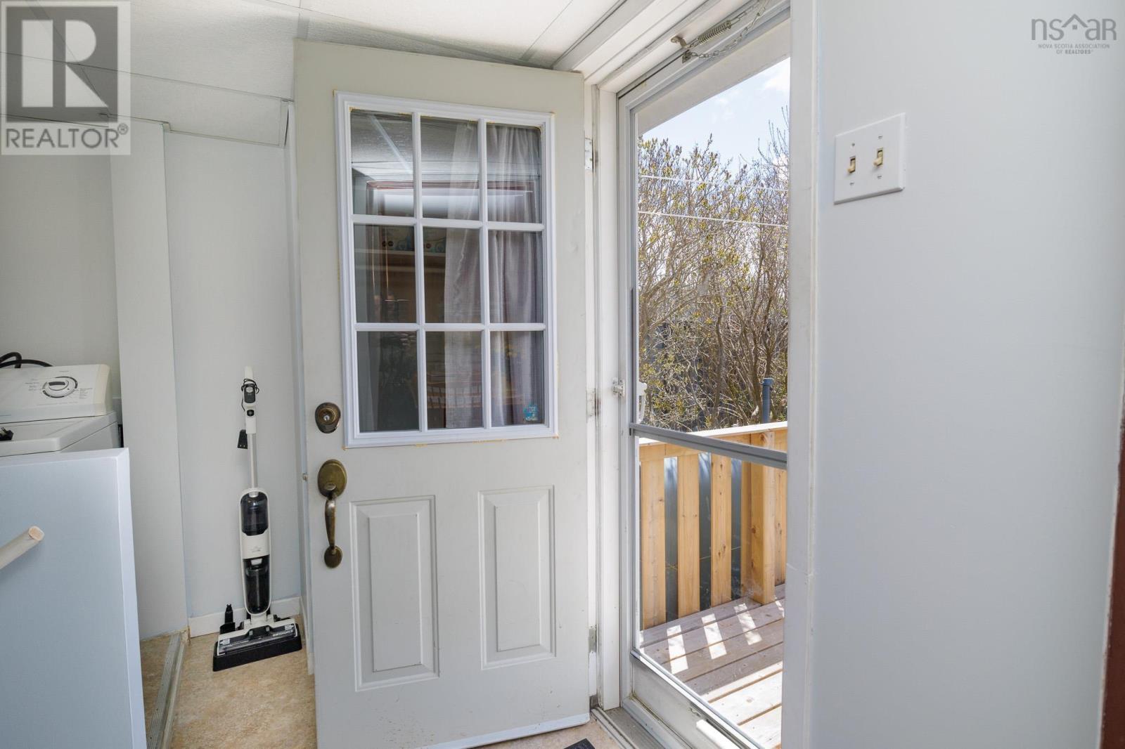 16 Dragatis Street, Glace Bay, Nova Scotia  B1A 2B5 - Photo 27 - 202511112