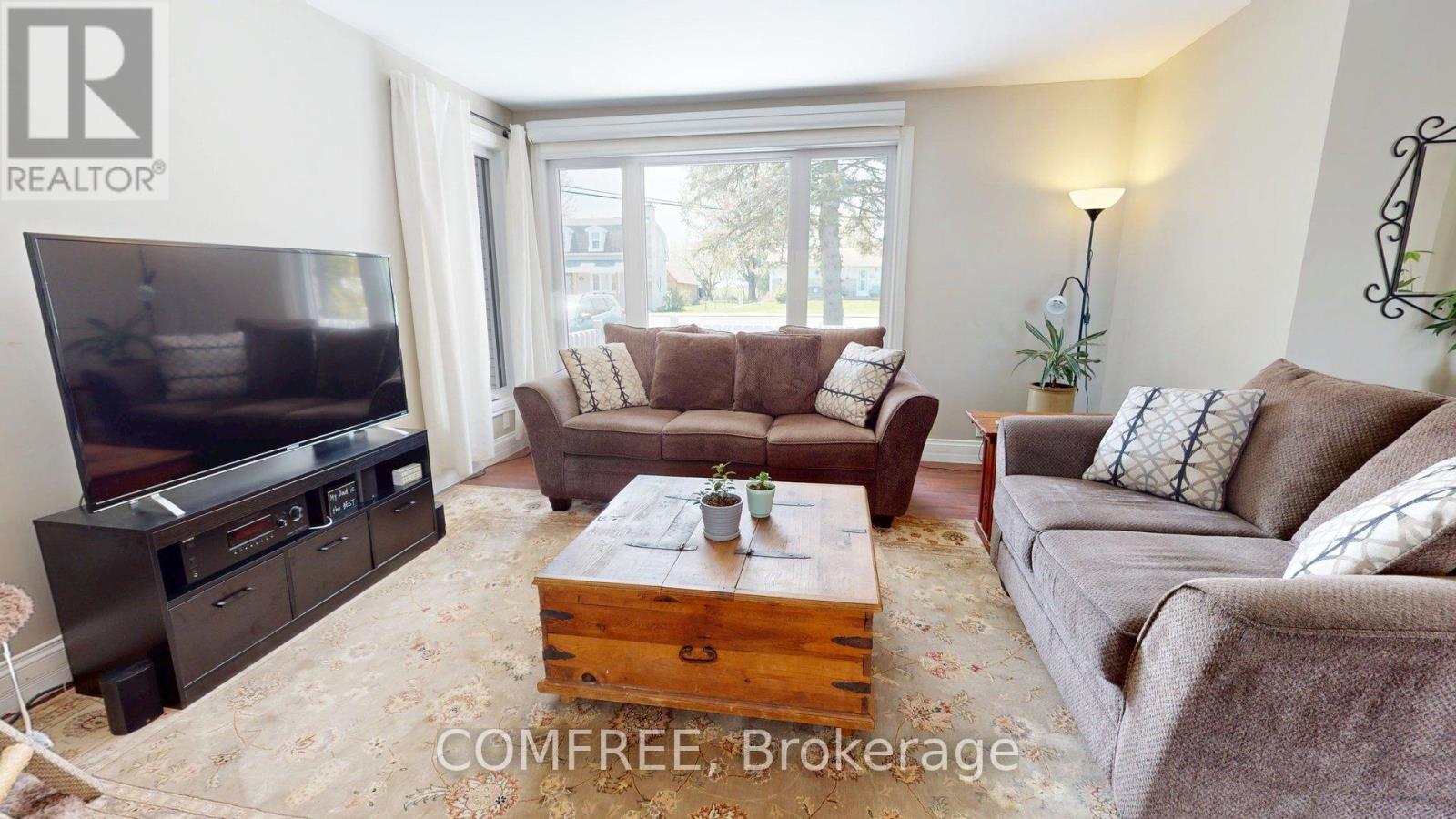 Property at 2055 PRINCIPALE STREET image 2