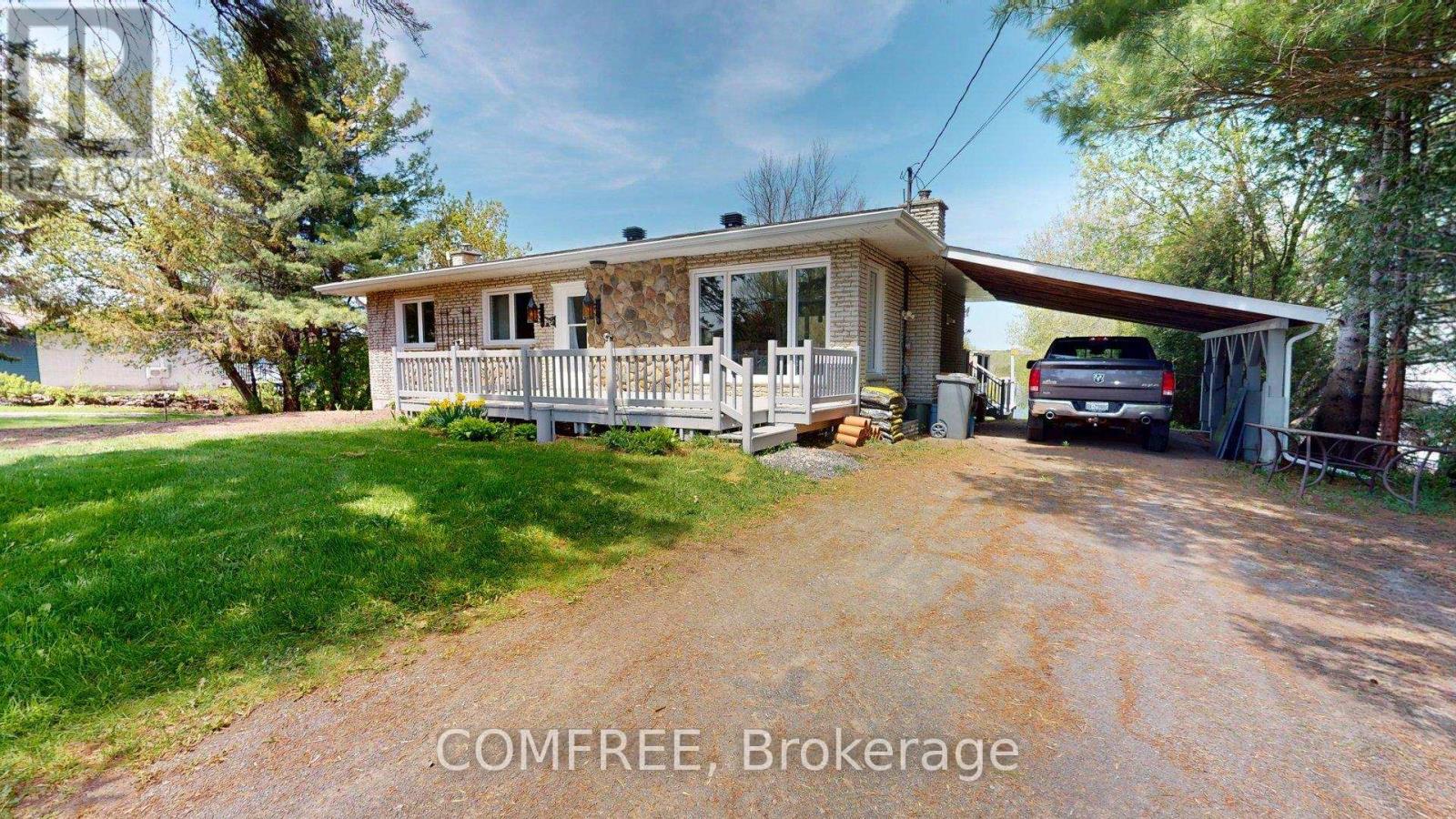 2055 Principale Street, East Hawkesbury, Ontario  K0B 1B0 - Photo 25 - X12150587