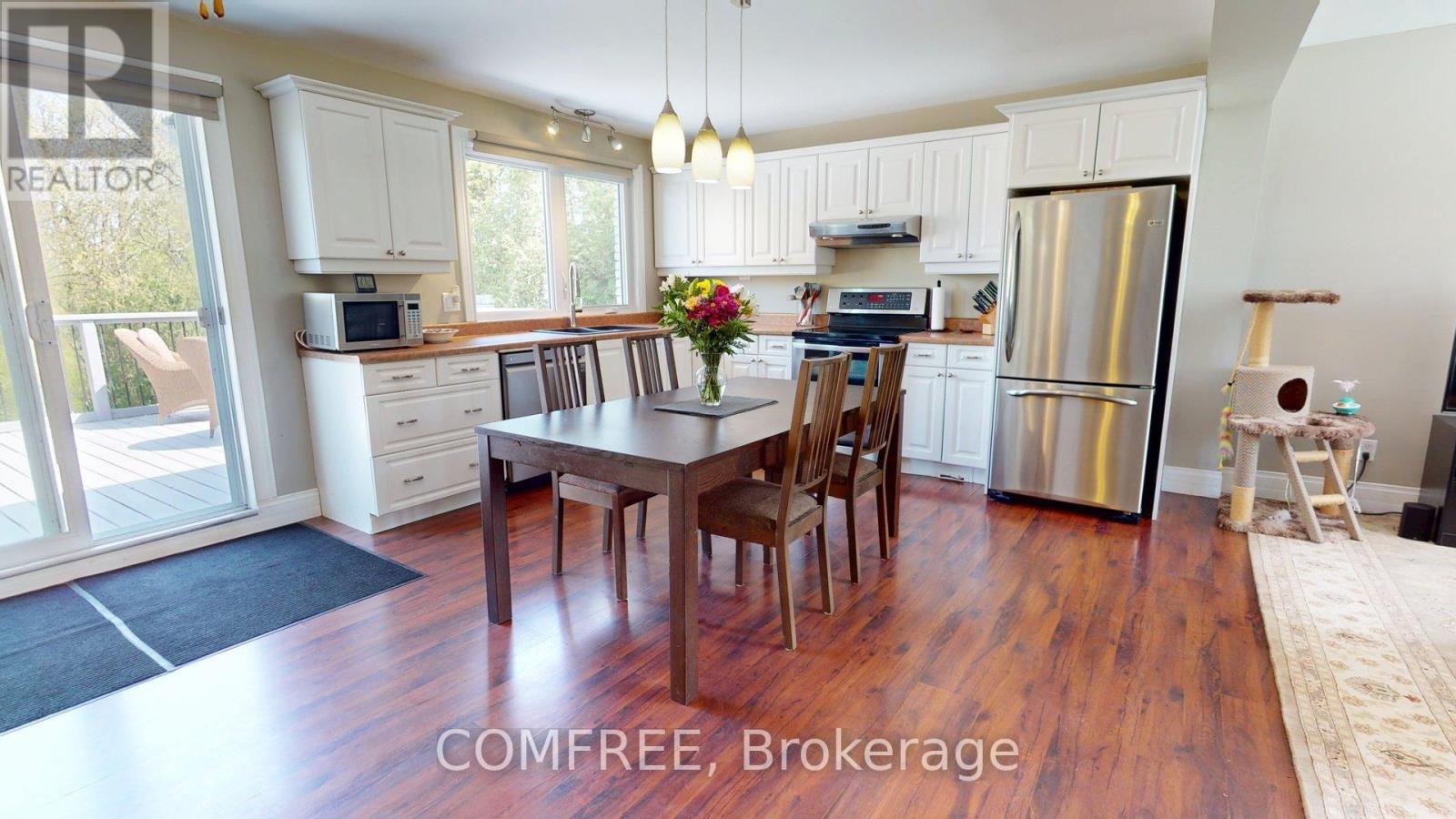 Property at 2055 PRINCIPALE STREET image 3
