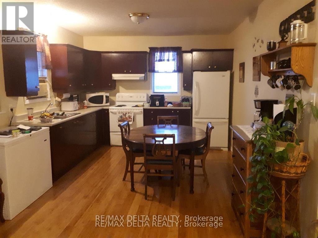 406 A-C , 596 A-C - 406-408 Telegraph Street, Alfred And Plantagenet, Ontario  K0B 1A0 - Photo 12 - X12150591