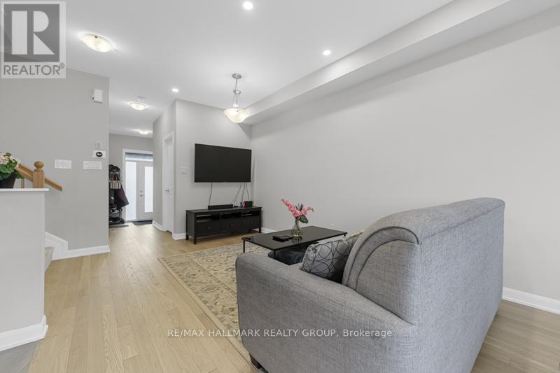 45 Finglas Court, Ottawa, Ontario  K2J 6Y6 - Photo 11 - X12150653