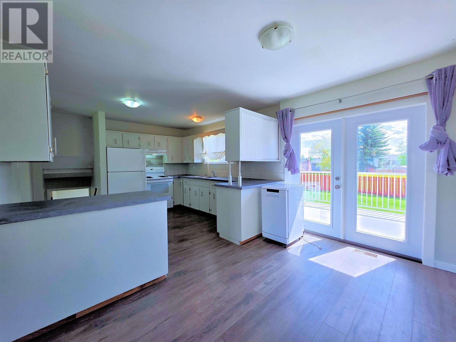Property at 4627 FREIMULLER AVENUE image 4