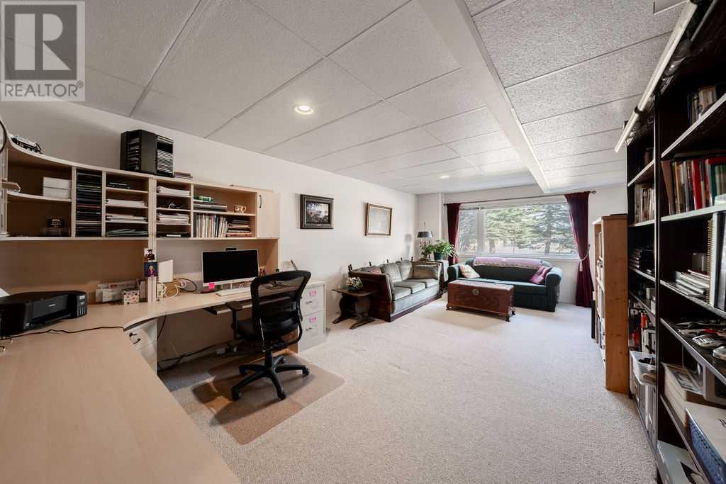 Property at 10942 26 Street SW image 5