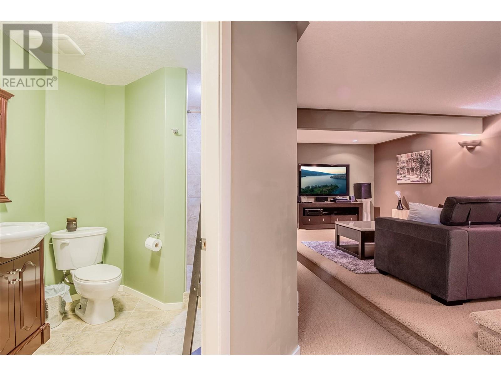 Property at 10726 Nighthawk Road Unit# 70 image 4