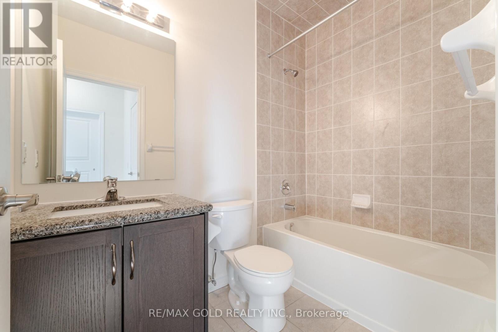 313 - 10 Halliford Place, Brampton, Ontario  L6P 0N5 - Photo 17 - W12147488