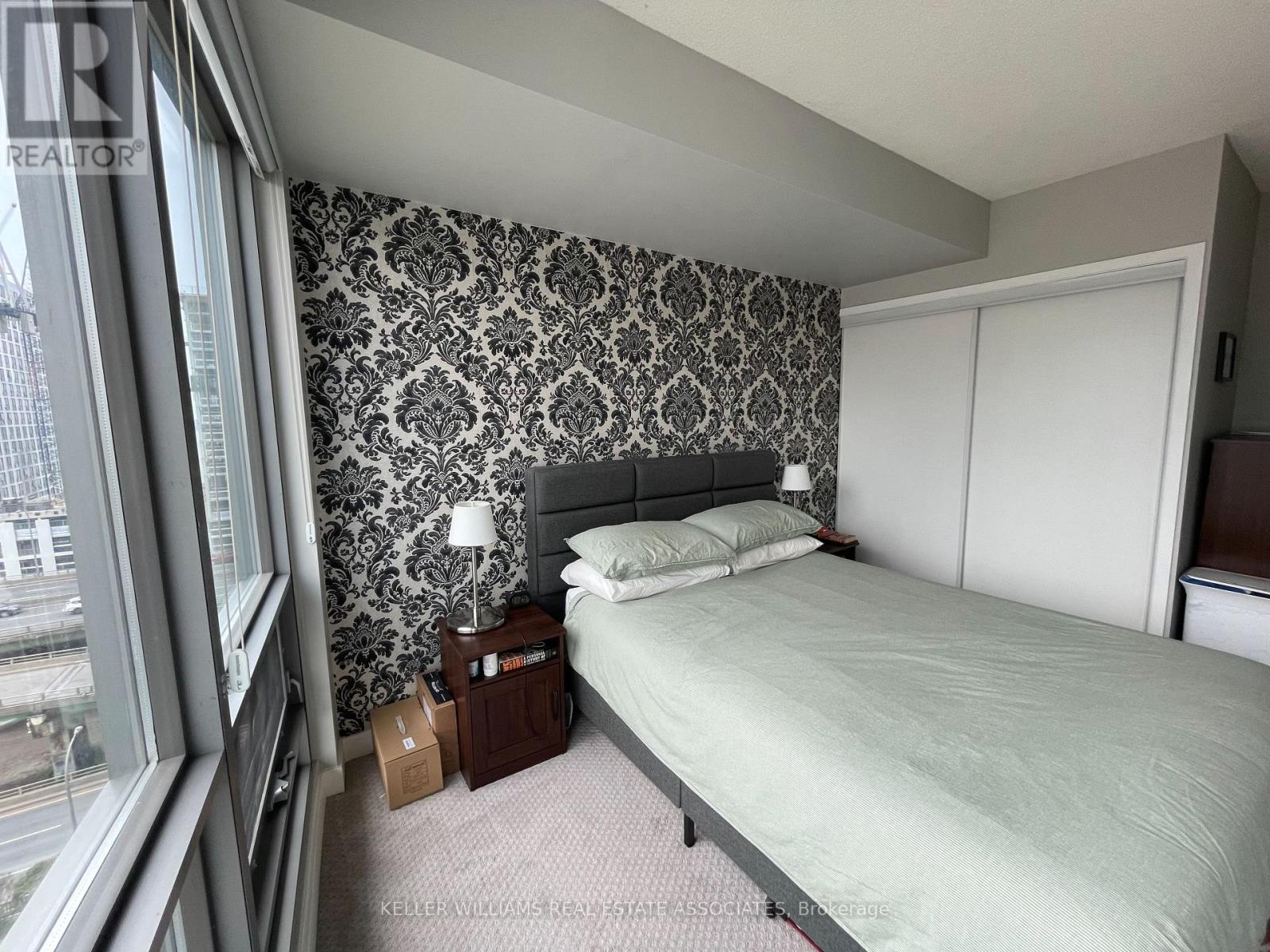1011 - 5 Mariner Terrace, Toronto, Ontario  M5V 3V6 - Photo 19 - C12150638