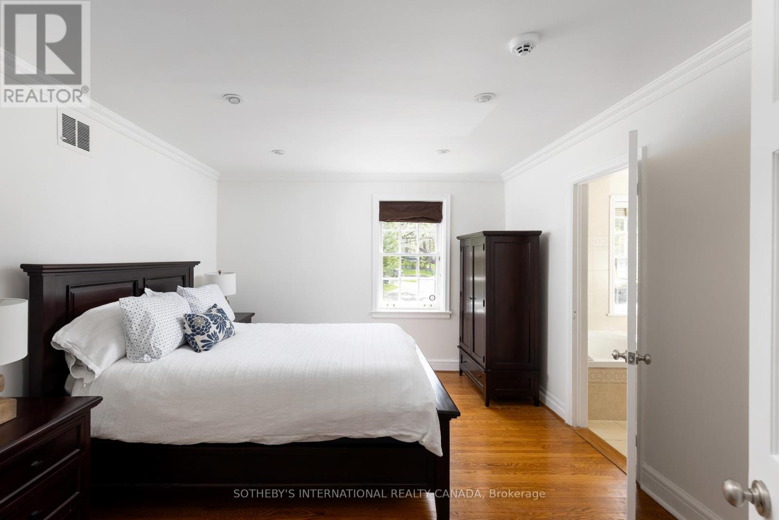 3 Mason Boulevard, Toronto, Ontario  M5M 3C6 - Photo 15 - C12150684