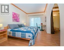 2190 30 Street NE
