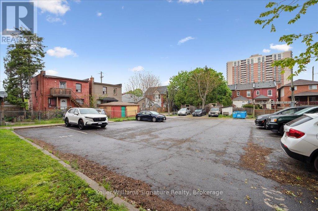 104 - 28 Victoria Avenue N, Hamilton, Ontario  L8L 5E1 - Photo 23 - X12148175
