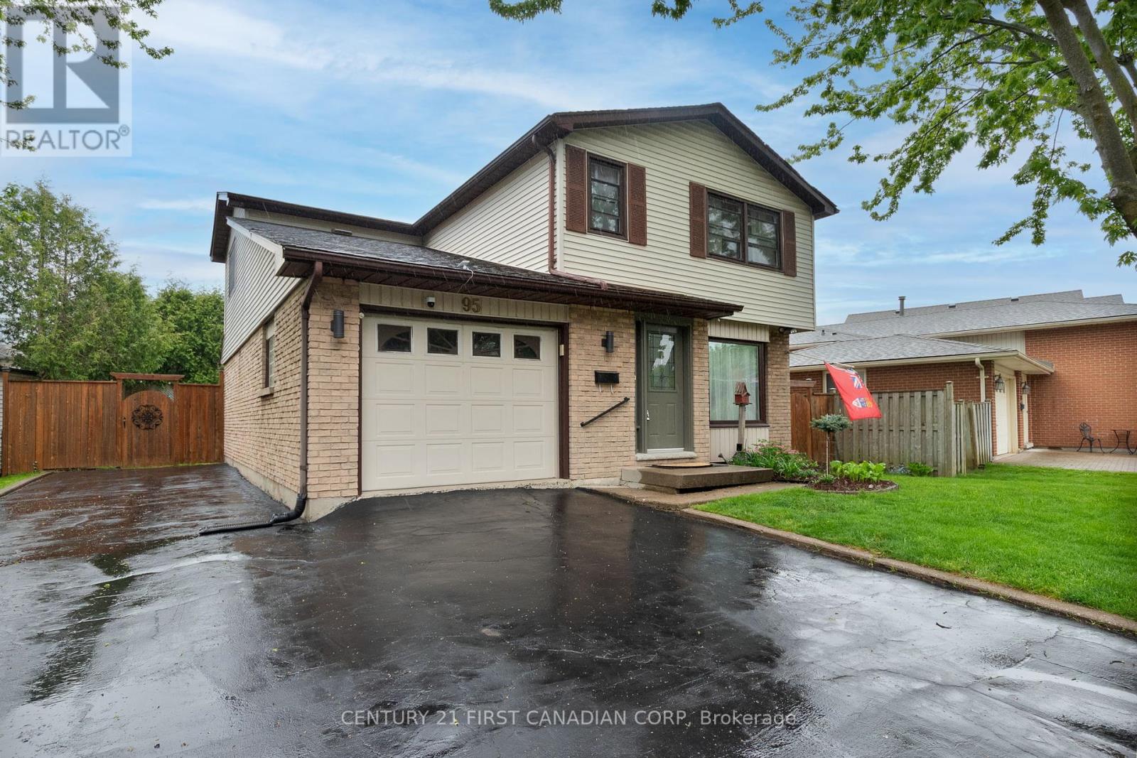 95 Bexhill Drive, London South, Ontario  N6E 1X1 - Photo 5 - X12150753