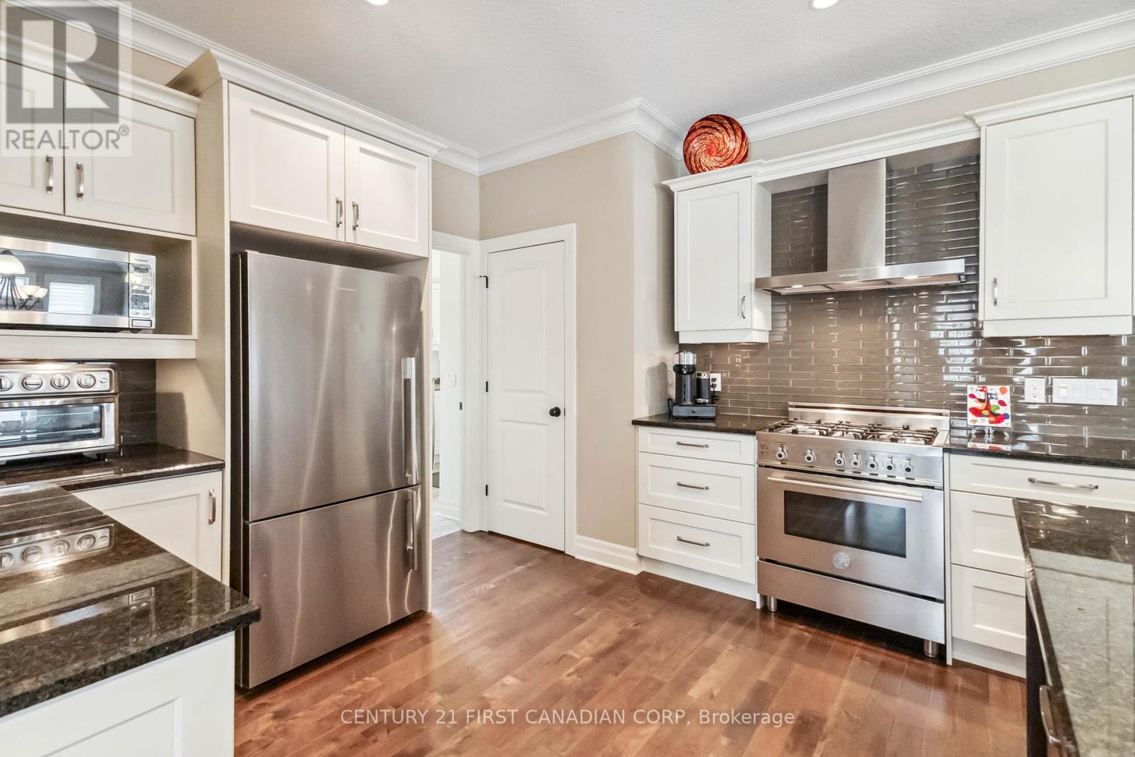 217 Delacourt Road, London North, Ontario  N6G 0H3 - Photo 19 - X12150879