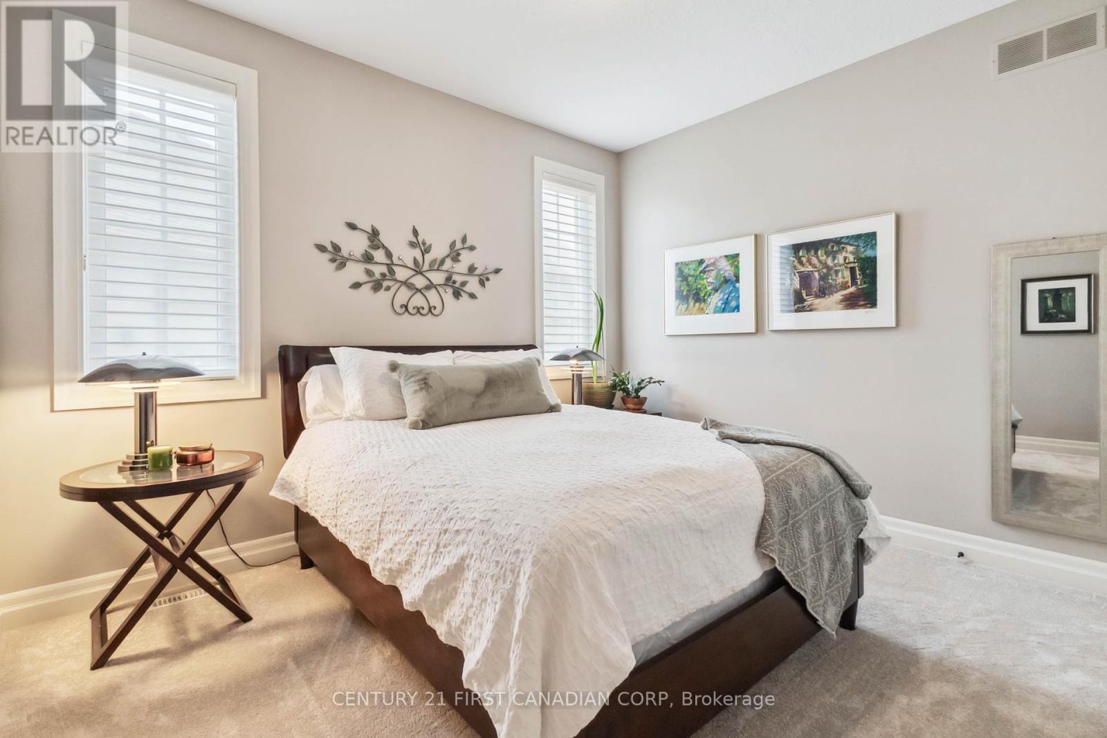 217 Delacourt Road, London North, Ontario  N6G 0H3 - Photo 32 - X12150879