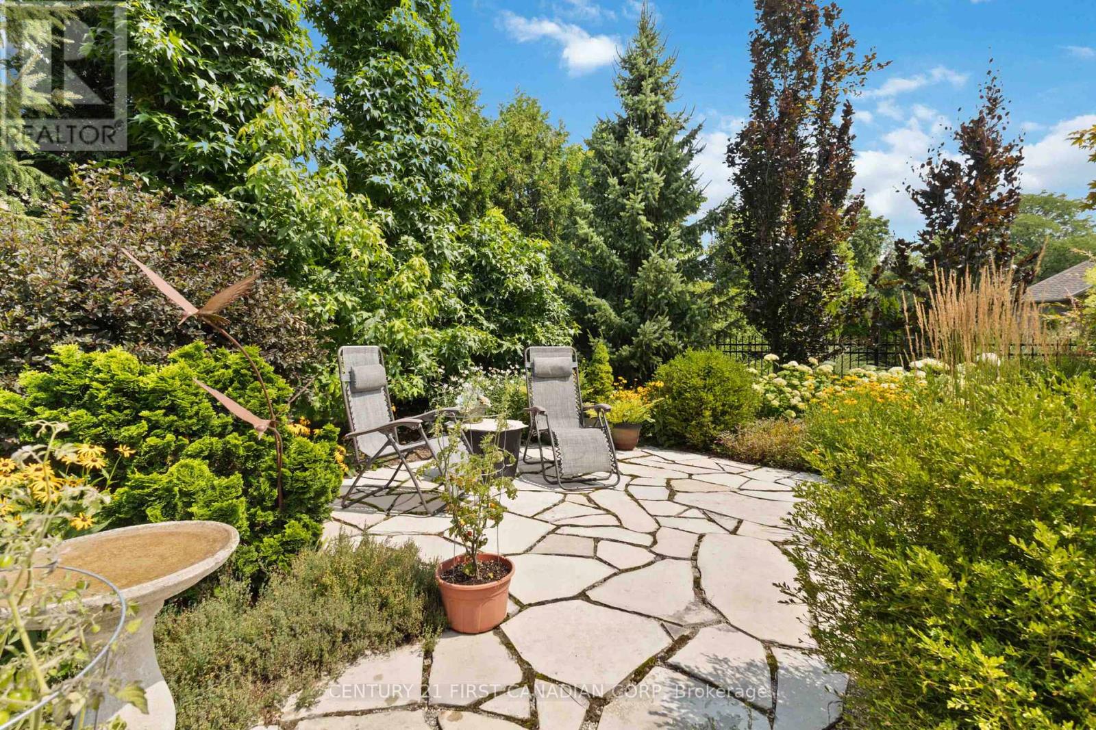 217 Delacourt Road, London North, Ontario  N6G 0H3 - Photo 47 - X12150879