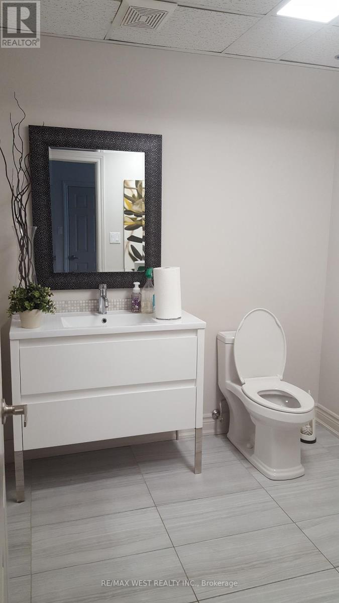 17 - 115 Woodstream Boulevard, Vaughan, Ontario  L4L 8K5 - Photo 9 - N12150605