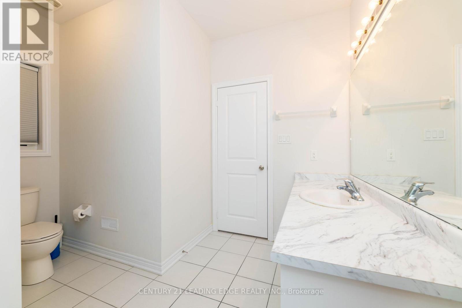 163 Fallharvest Way, Whitchurch-Stouffville, Ontario  L4A 0R8 - Photo 33 - N12150642