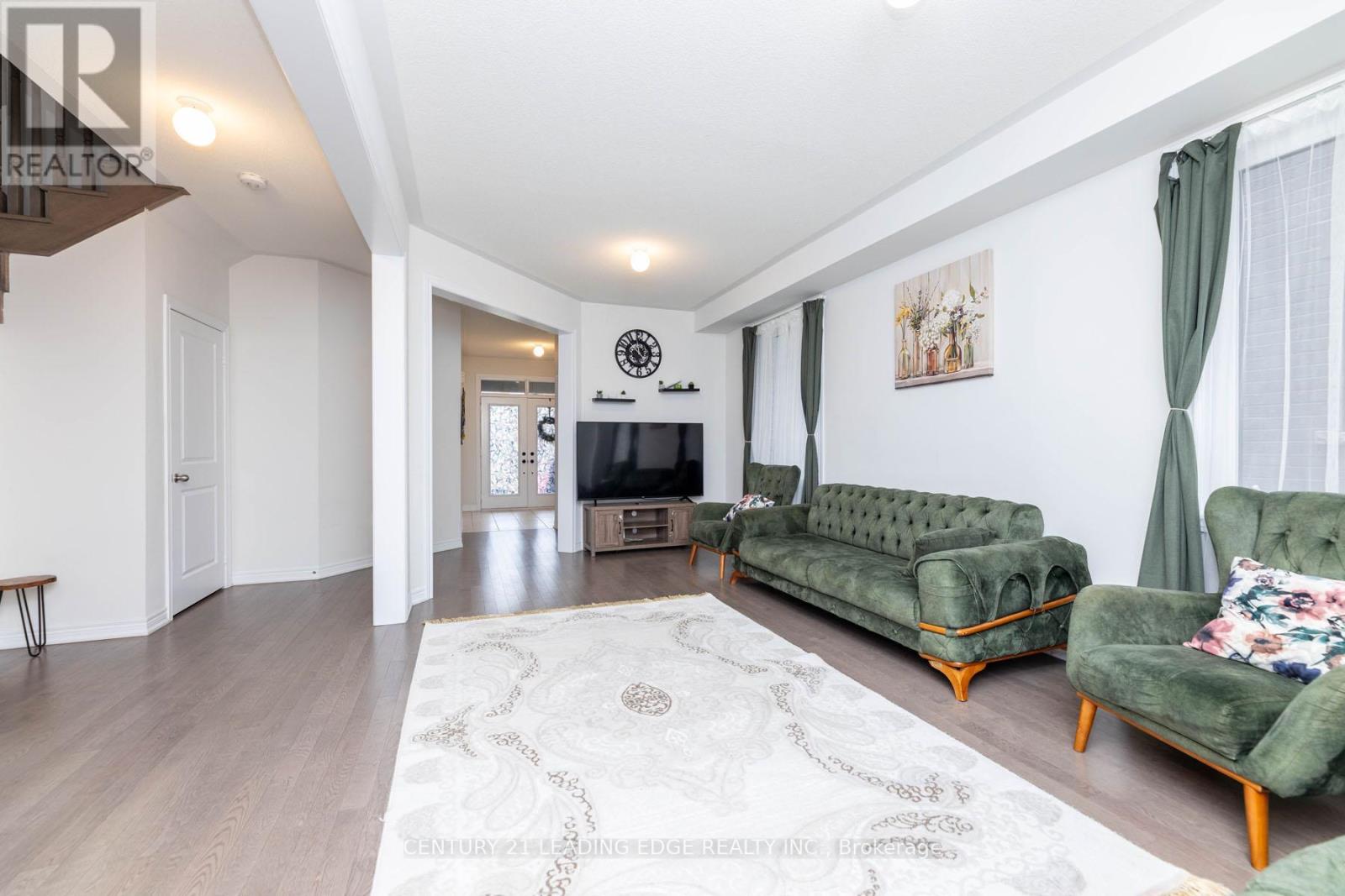 163 Fallharvest Way, Whitchurch-Stouffville, Ontario  L4A 0R8 - Photo 6 - N12150642