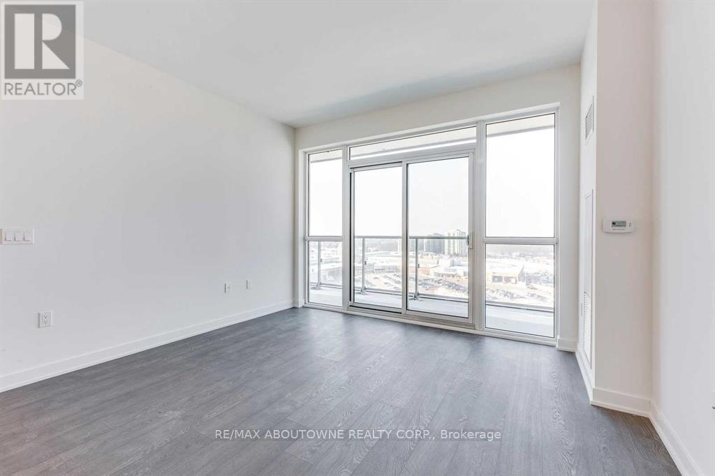 1409 - 4699 Glen Erin Drive, Mississauga, Ontario  L5M 2E5 - Photo 5 - W12136670