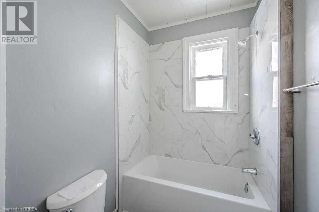 39 Park Avenue, Brantford, Ontario  N3S 5H2 - Photo 24 - 40722061