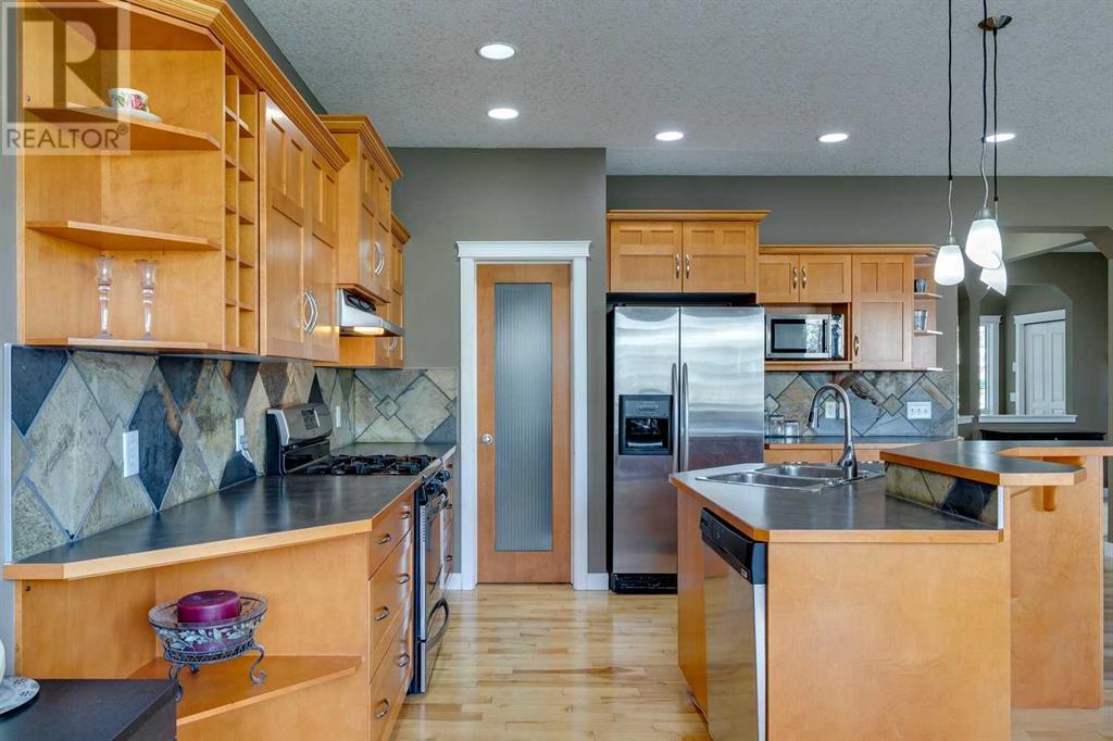 16 Chapalina Common Se, Calgary, Alberta  T2X 3X2 - Photo 19 - A2220931