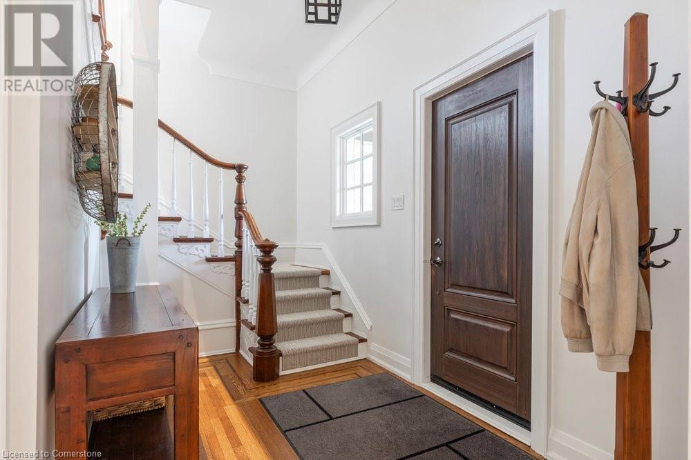 Property at 517 DUNDURN Street S image 4