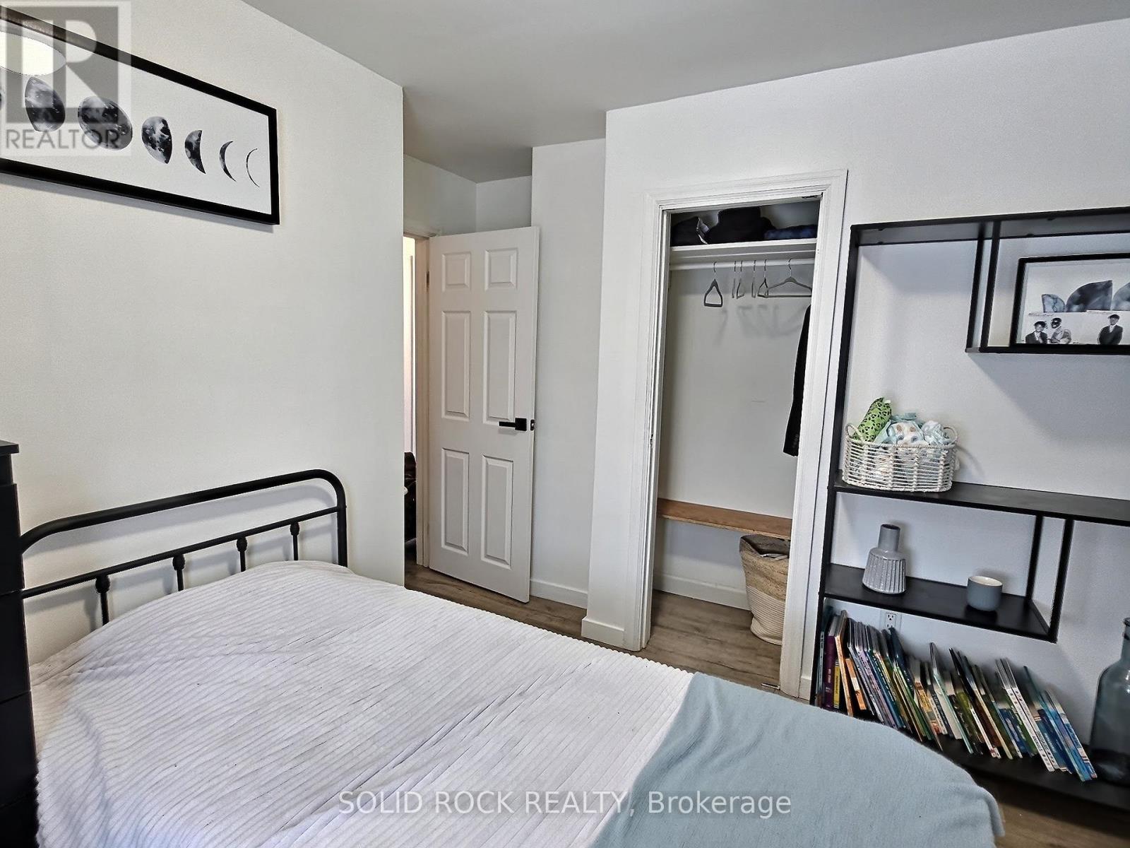 60 Lincoln Road, Hamilton, Ontario  L8E 1Z3 - Photo 10 - X12148731